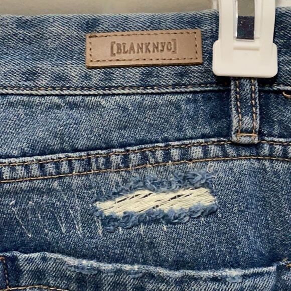 Blank NYC Crop Girlfriend Jeans size 27 - Picture 8 of 15